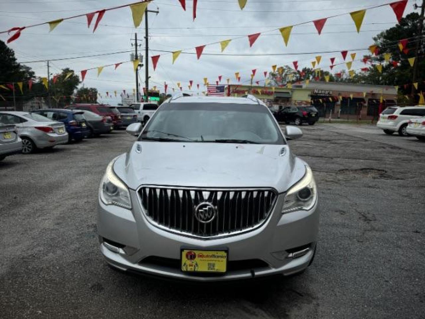 2015 Silver Buick Enclave Convenience FWD (5GAKRAKD5FJ) with an 3.6L V6 DOHC 24V engine, 6-Speed Automatic Overdrive transmission, located at 1806 Veterans Memorial Hwy SW, Austell, GA, 30168, (770) 944-9558, 33.817959, -84.606987 - Photo#1