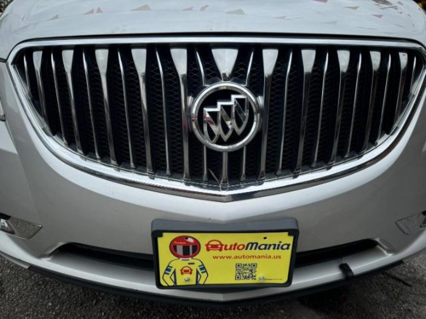 2015 Silver Buick Enclave Convenience FWD (5GAKRAKD5FJ) with an 3.6L V6 DOHC 24V engine, 6-Speed Automatic Overdrive transmission, located at 1806 Veterans Memorial Hwy SW, Austell, GA, 30168, (770) 944-9558, 33.817959, -84.606987 - Photo#21