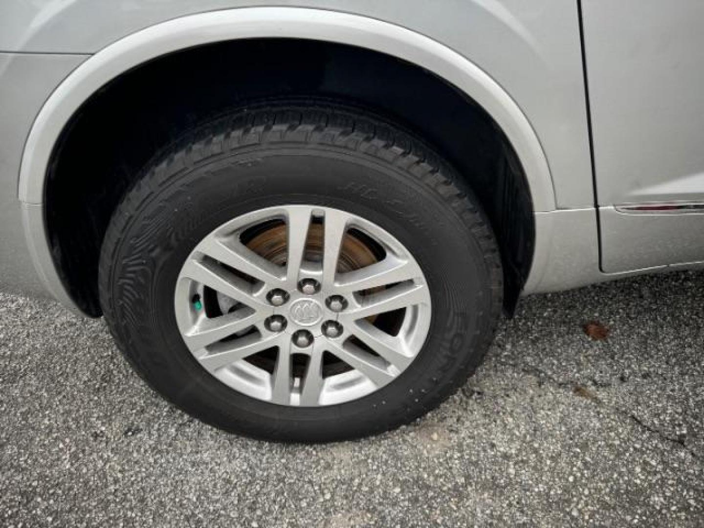 2015 Silver Buick Enclave Convenience FWD (5GAKRAKD5FJ) with an 3.6L V6 DOHC 24V engine, 6-Speed Automatic Overdrive transmission, located at 1806 Veterans Memorial Hwy SW, Austell, GA, 30168, (770) 944-9558, 33.817959, -84.606987 - Photo#23