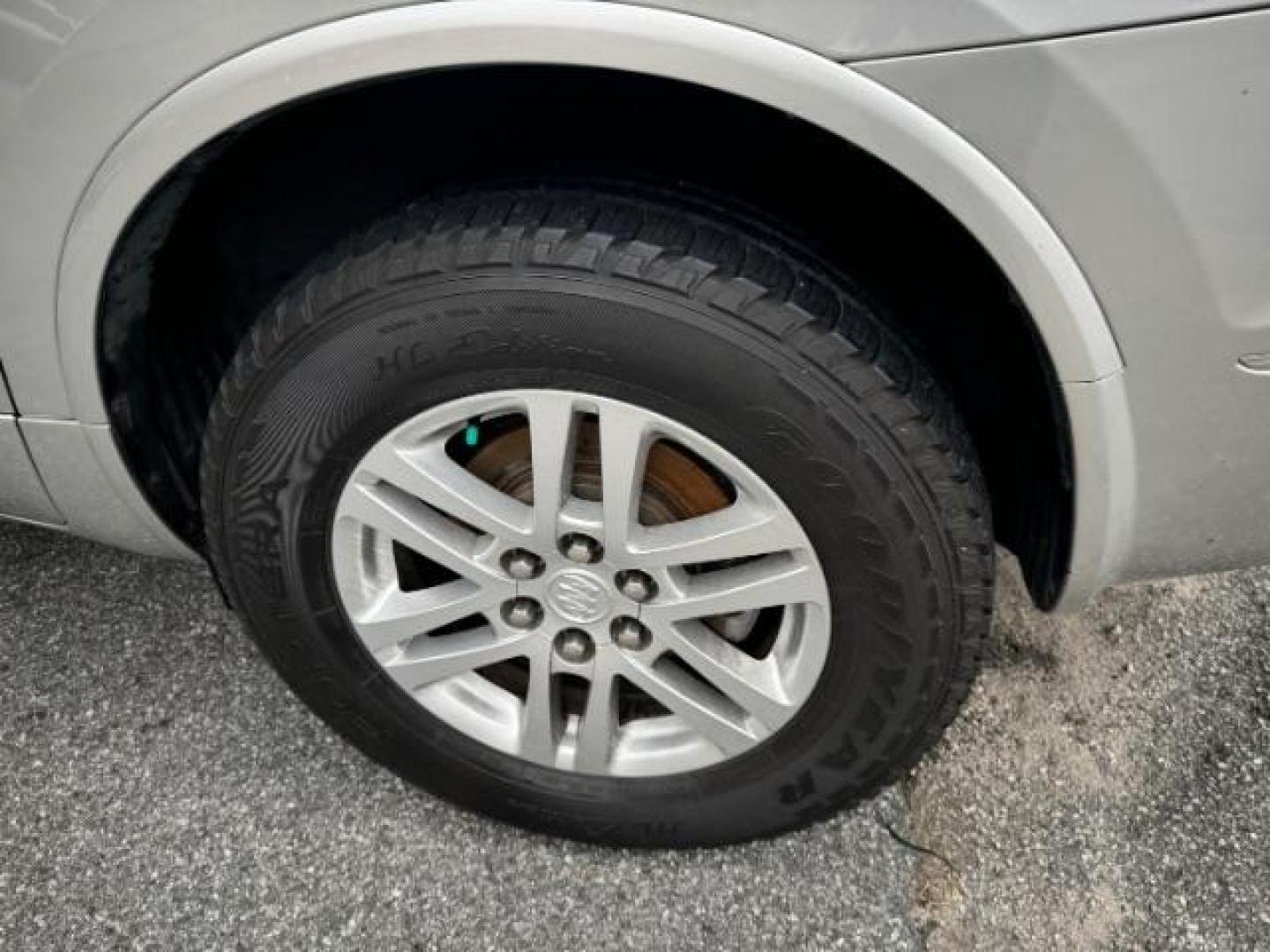 2015 Silver Buick Enclave Convenience FWD (5GAKRAKD5FJ) with an 3.6L V6 DOHC 24V engine, 6-Speed Automatic Overdrive transmission, located at 1806 Veterans Memorial Hwy SW, Austell, GA, 30168, (770) 944-9558, 33.817959, -84.606987 - Photo#24