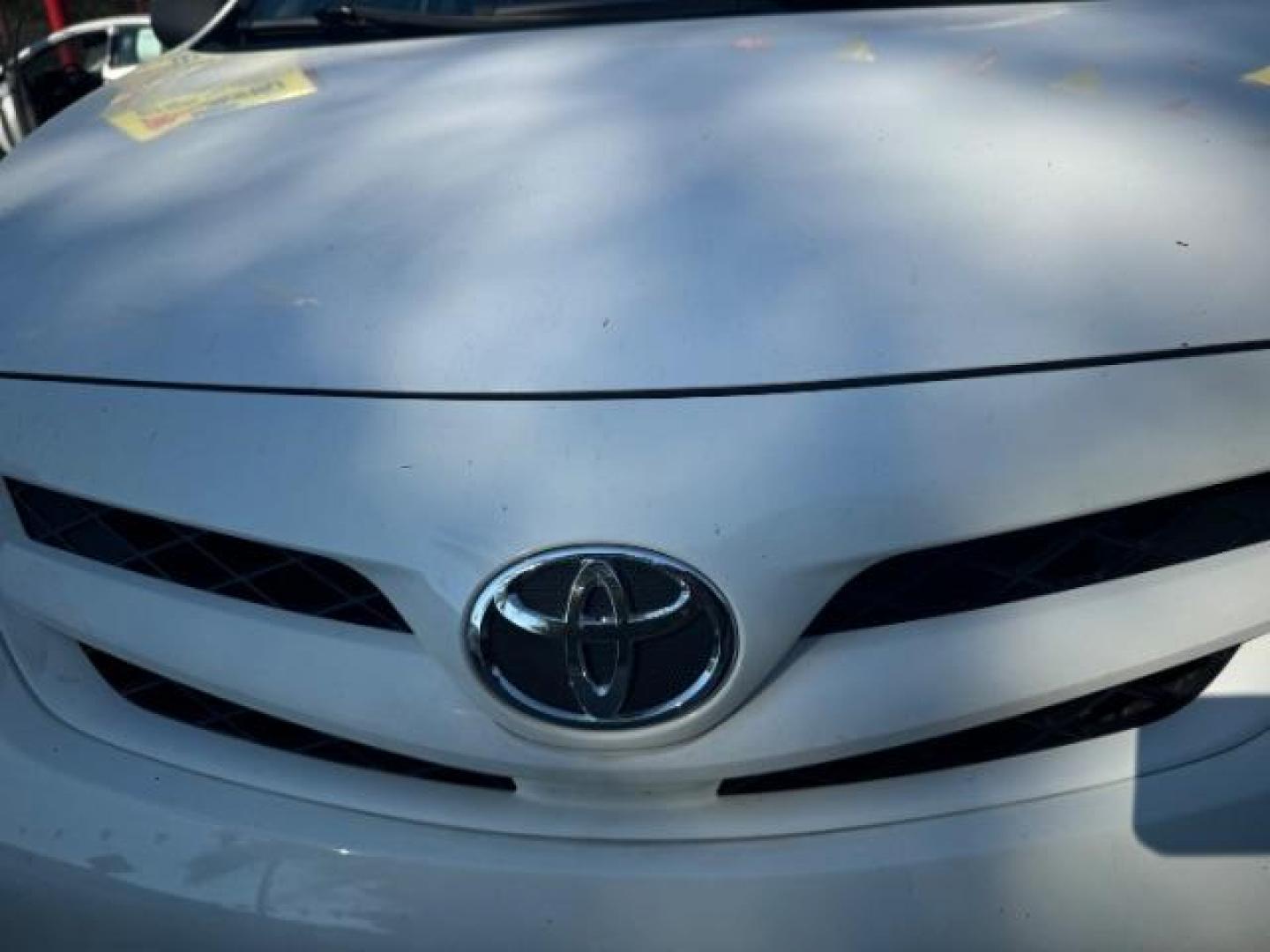 2012 White Toyota Camry SE (4T1BF1FK7CU) with an 2.5L L4 DOHC 16V engine, 6-Speed Automatic transmission, located at 1806 Veterans Memorial Hwy SW, Austell, GA, 30168, (770) 944-9558, 33.817959, -84.606987 - Photo#16