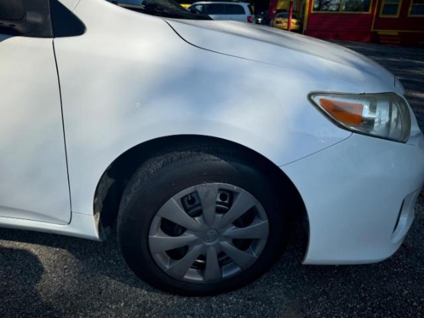 2012 White Toyota Camry SE (4T1BF1FK7CU) with an 2.5L L4 DOHC 16V engine, 6-Speed Automatic transmission, located at 1806 Veterans Memorial Hwy SW, Austell, GA, 30168, (770) 944-9558, 33.817959, -84.606987 - Photo#18