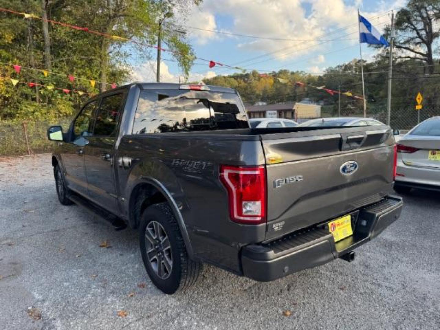 2017 Gray Ford F-150 XLT SuperCrew 5.5-ft. Bed 2WD (1FTEW1CG9HK) with an 3.5L V6 TURBO engine, 6-Speed Automatic transmission, located at 1806 Veterans Memorial Hwy SW, Austell, GA, 30168, (770) 944-9558, 33.817959, -84.606987 - Photo#5