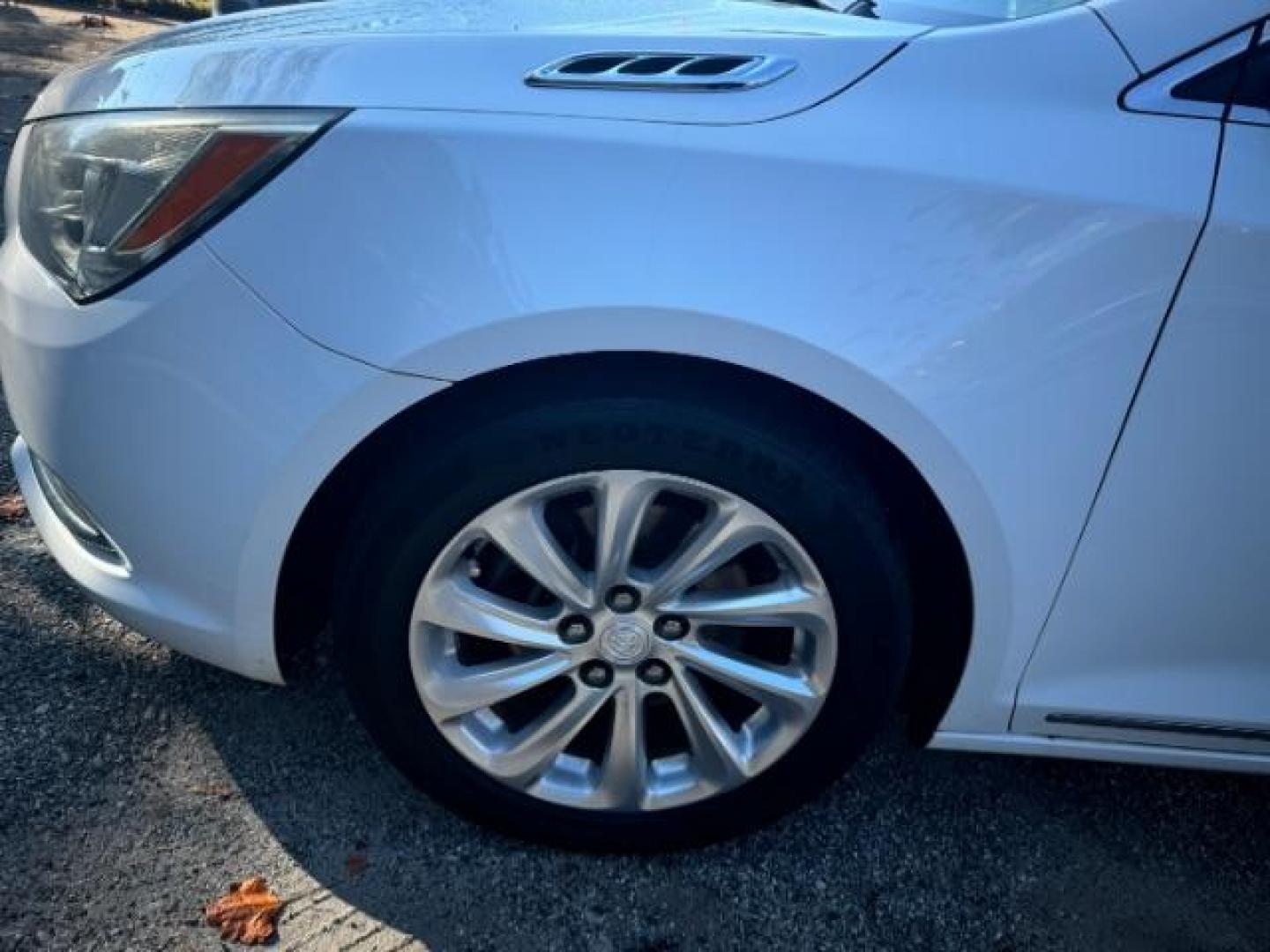 2015 White Buick LaCrosse Leather Package (1G4GB5G37FF) with an 3.6L V6 DOHC 24V FFV engine, 6-Speed Automatic transmission, located at 1806 Veterans Memorial Hwy SW, Austell, GA, 30168, (770) 944-9558, 33.817959, -84.606987 - Photo#17