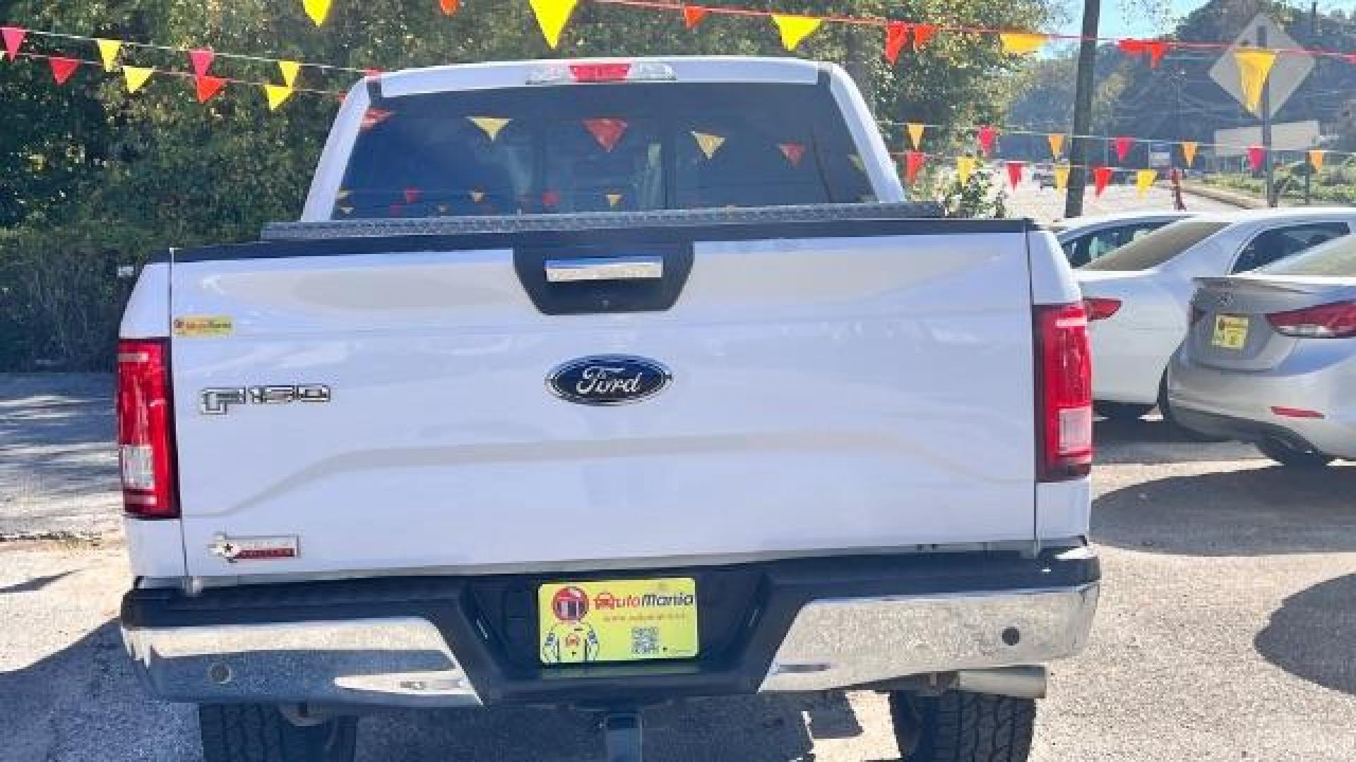 2017 White Ford F-150 XLT SuperCrew 6.5-ft. Bed 4WD (1FTEW1EF1HK) with an 5.0L V8 engine, 6-Speed Automatic transmission, located at 1806 Veterans Memorial Hwy SW, Austell, GA, 30168, (770) 944-9558, 33.817959, -84.606987 - Photo#5