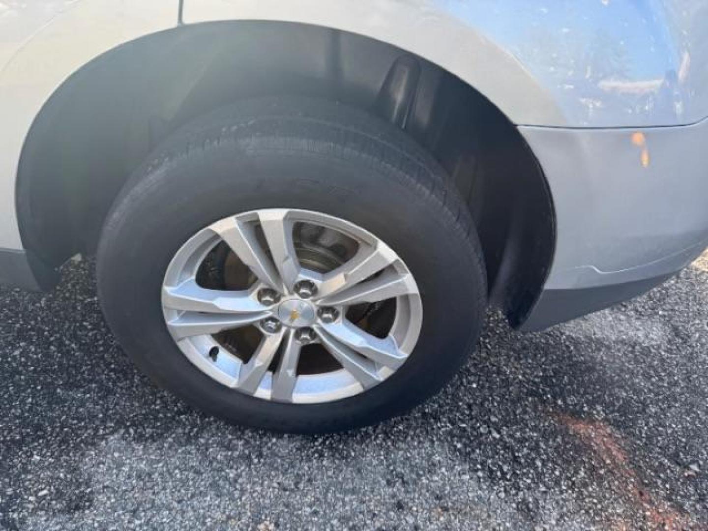 2017 Silver Chevrolet Equinox LS 2WD (2GNALBEK7H1) with an 2.4L L4 DOHC 16V FFV engine, 6-Speed Automatic transmission, located at 1806 Veterans Memorial Hwy SW, Austell, GA, 30168, (770) 944-9558, 33.817959, -84.606987 - Photo#21