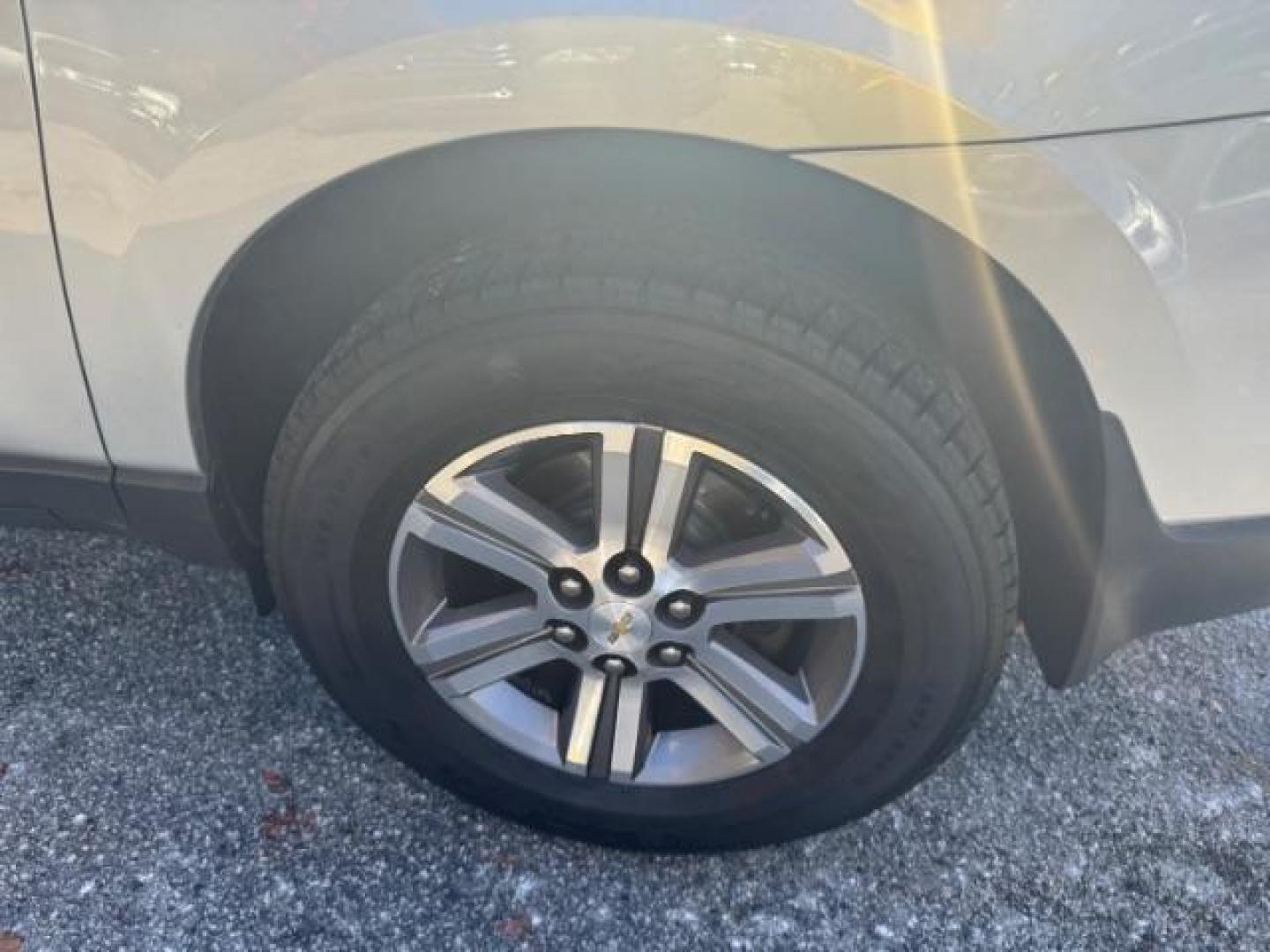 2016 Silver Chevrolet Traverse 2LT AWD (1GNKVHKD5GJ) with an 3.6L V6 DOHC 24V engine, 6-Speed Automatic transmission, located at 1806 Veterans Memorial Hwy SW, Austell, GA, 30168, (770) 944-9558, 33.817959, -84.606987 - Photo#24