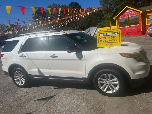 photo of 2013 Ford Explorer XLT 4WD