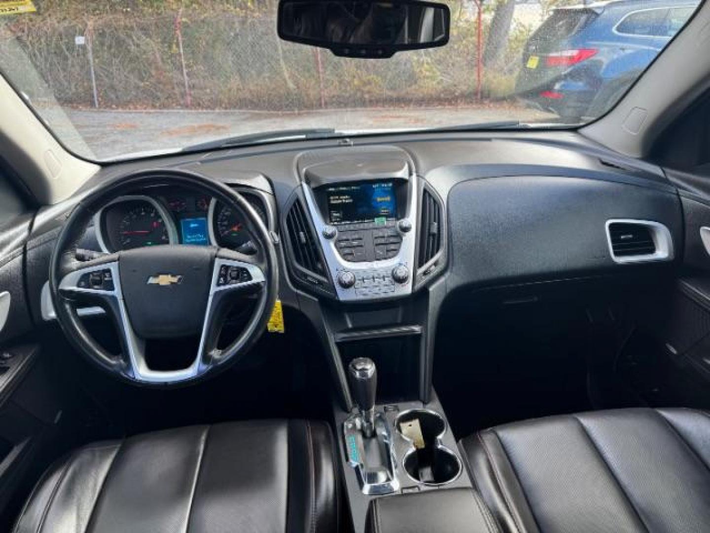 2016 White Chevrolet Equinox LTZ 2WD (2GNALDEKXG1) with an 2.4L L4 DOHC 16V FFV engine, 6-Speed Automatic transmission, located at 1806 Veterans Memorial Hwy SW, Austell, GA, 30168, (770) 944-9558, 33.817959, -84.606987 - Photo#11