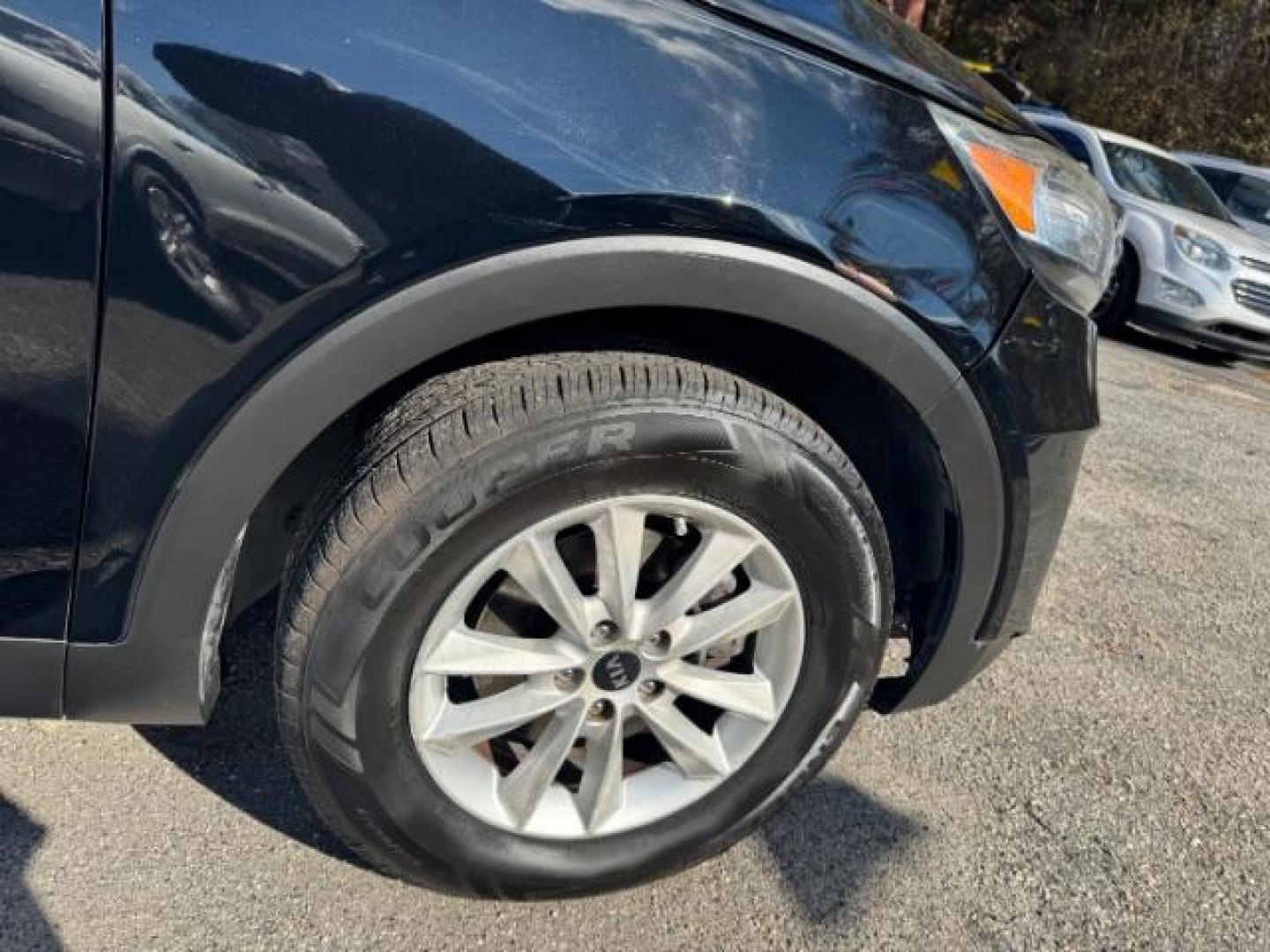 2019 Black Kia Sorento LX 2WD (5XYPG4A34KG) with an 2.4L L4 DOHC 16V engine, 6-Speed Automatic transmission, located at 1806 Veterans Memorial Hwy SW, Austell, GA, 30168, (770) 944-9558, 33.817959, -84.606987 - Photo#12