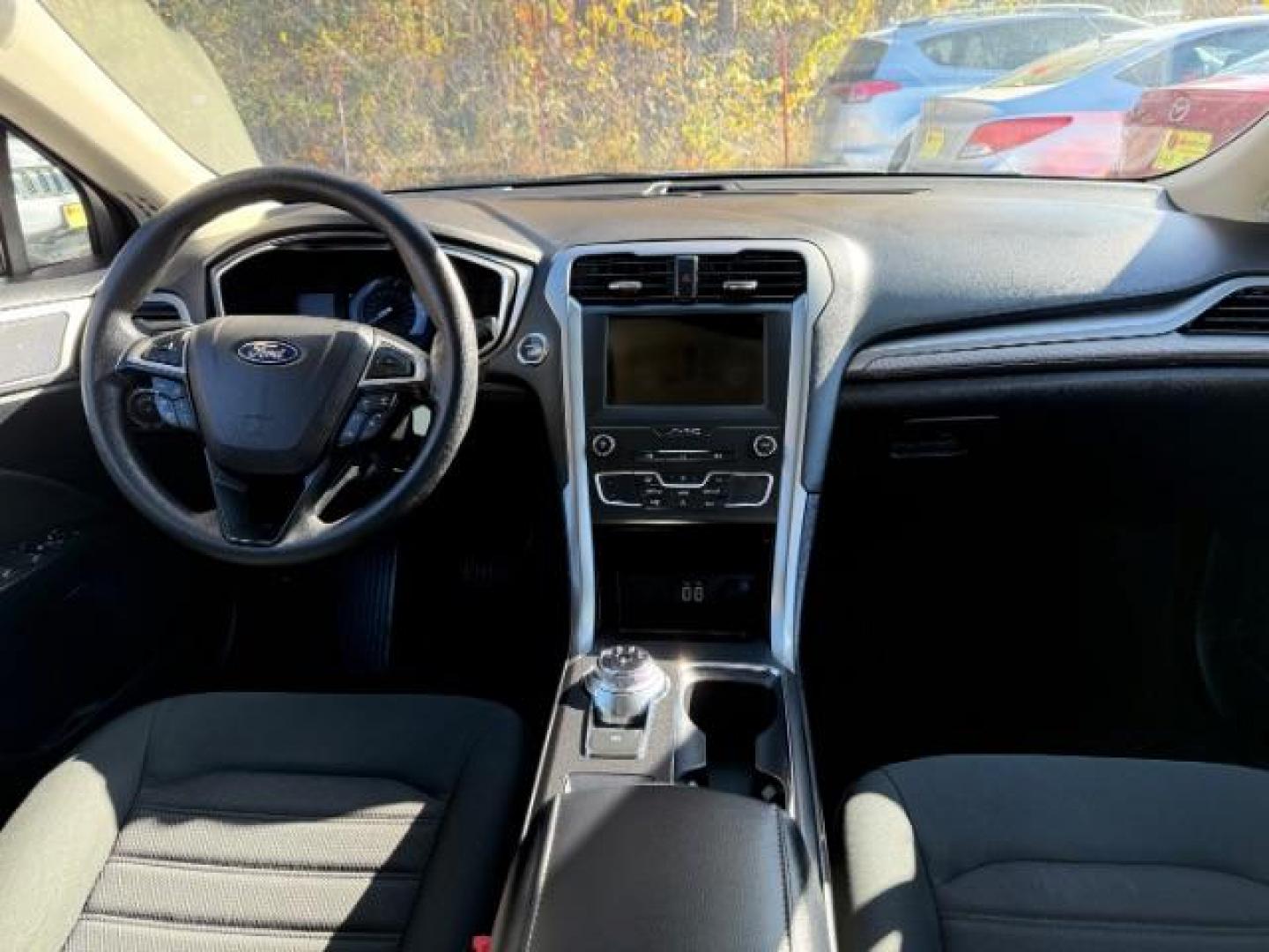 2020 Silver Ford Fusion SE (3FA6P0HD9LR) with an 1.5L L4 DOHC 16V engine, 6-Speed Automatic transmission, located at 1806 Veterans Memorial Hwy SW, Austell, GA, 30168, (770) 944-9558, 33.817959, -84.606987 - Photo#5