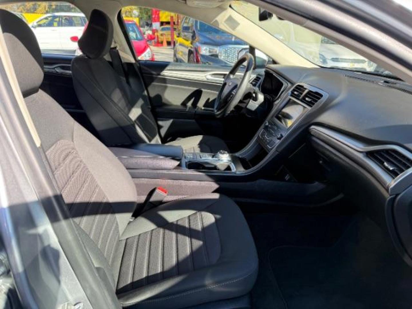 2020 Silver Ford Fusion SE (3FA6P0HD9LR) with an 1.5L L4 DOHC 16V engine, 6-Speed Automatic transmission, located at 1806 Veterans Memorial Hwy SW, Austell, GA, 30168, (770) 944-9558, 33.817959, -84.606987 - Photo#7