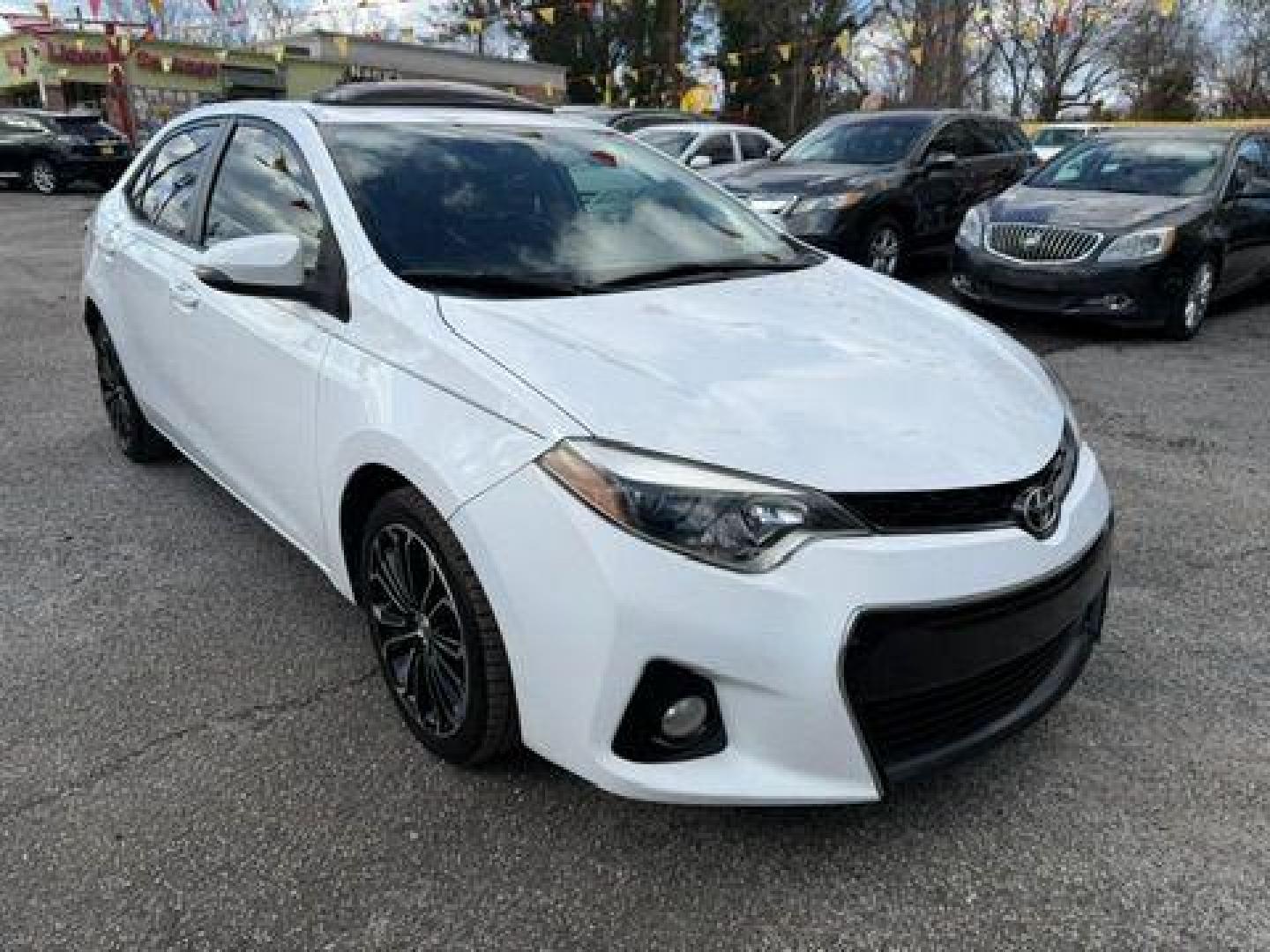 2014 White Toyota Corolla LE CVT (2T1BURHE1EC) with an 1.8L L4 DOHC 16V engine, Continuously Variable Transmission transmission, located at 1806 Veterans Memorial Hwy SW, Austell, GA, 30168, (770) 944-9558, 33.817959, -84.606987 - Photo#11