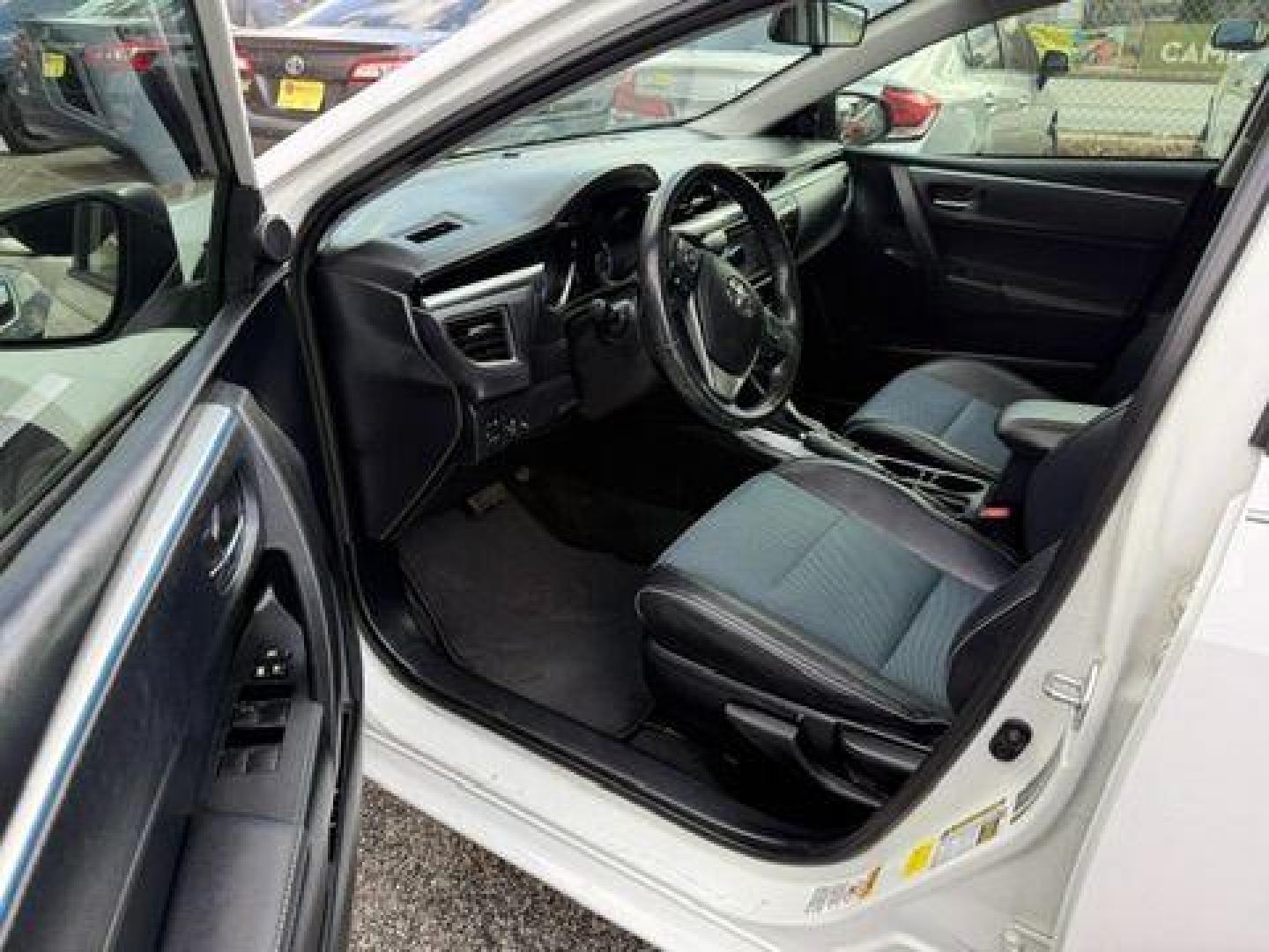 2014 White Toyota Corolla LE CVT (2T1BURHE1EC) with an 1.8L L4 DOHC 16V engine, Continuously Variable Transmission transmission, located at 1806 Veterans Memorial Hwy SW, Austell, GA, 30168, (770) 944-9558, 33.817959, -84.606987 - Photo#20