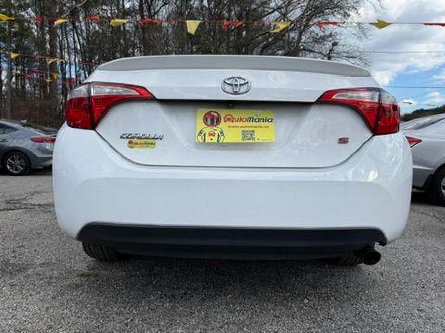 2014 White Toyota Corolla LE CVT (2T1BURHE1EC) with an 1.8L L4 DOHC 16V engine, Continuously Variable Transmission transmission, located at 1806 Veterans Memorial Hwy SW, Austell, GA, 30168, (770) 944-9558, 33.817959, -84.606987 - Photo#6