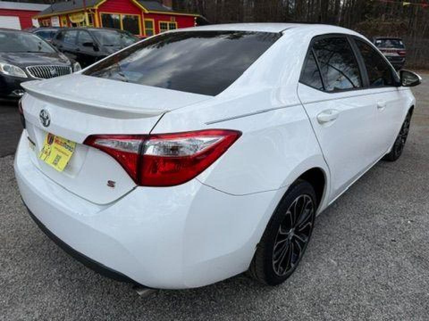 2014 White Toyota Corolla LE CVT (2T1BURHE1EC) with an 1.8L L4 DOHC 16V engine, Continuously Variable Transmission transmission, located at 1806 Veterans Memorial Hwy SW, Austell, GA, 30168, (770) 944-9558, 33.817959, -84.606987 - Photo#7