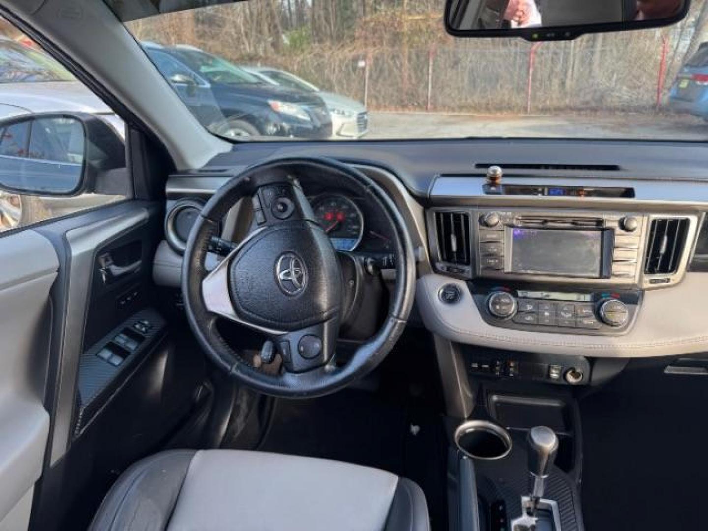 2013 Gray Toyota RAV4 Limited FWD (JTMYFREV0DD) with an 2.5L L4 DOHC 16V engine, 6-Speed Automatic transmission, located at 1806 Veterans Memorial Hwy SW, Austell, GA, 30168, (770) 944-9558, 33.817959, -84.606987 - Photo#12