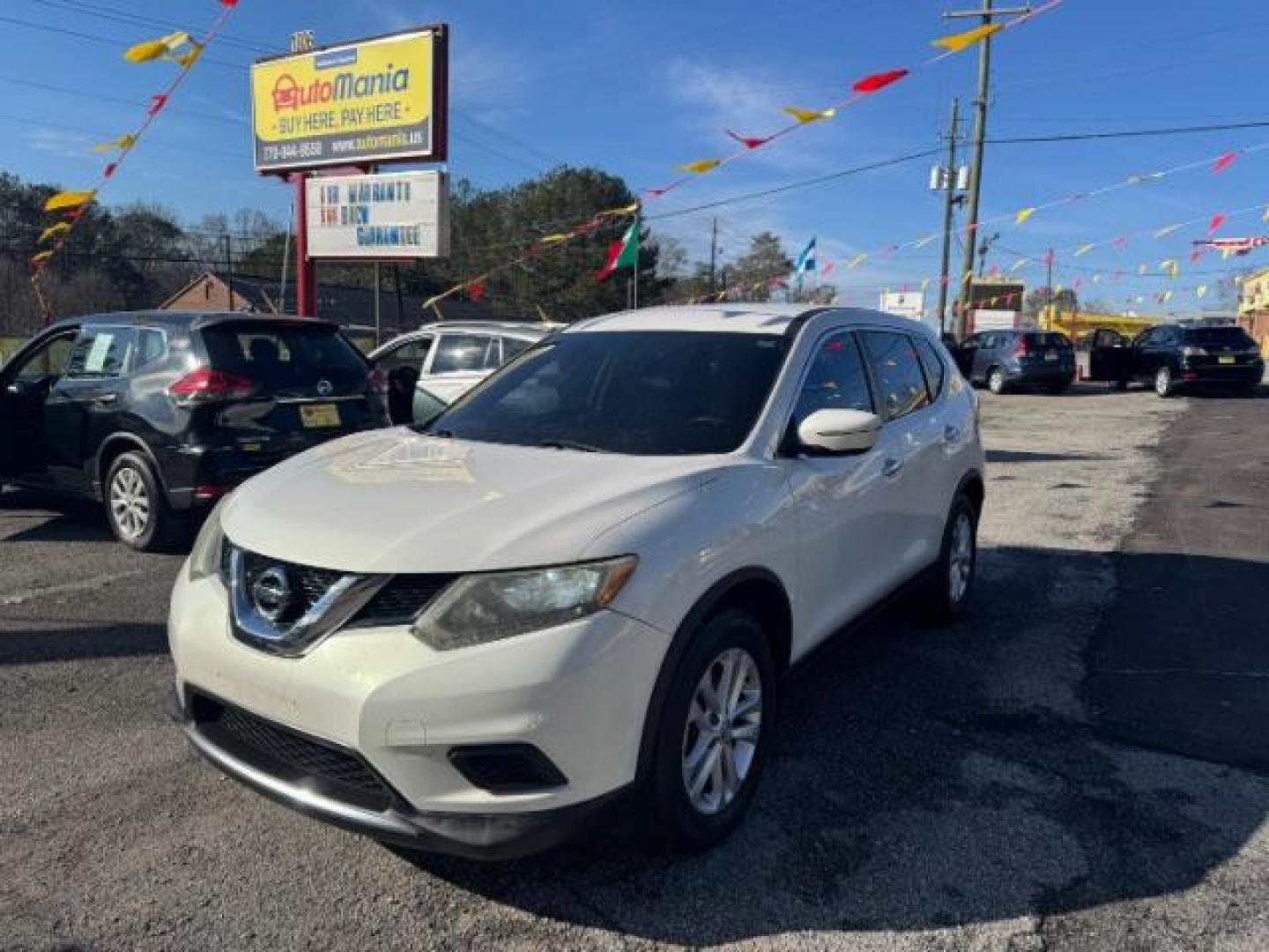 2014 White Nissan Rogue S 2WD (5N1AT2MT1EC) with an 2.5L L4 DOHC 16V engine, Continuously Variable Transmission transmission, located at 1806 Veterans Memorial Hwy SW, Austell, GA, 30168, (770) 944-9558, 33.817959, -84.606987 - Photo#0