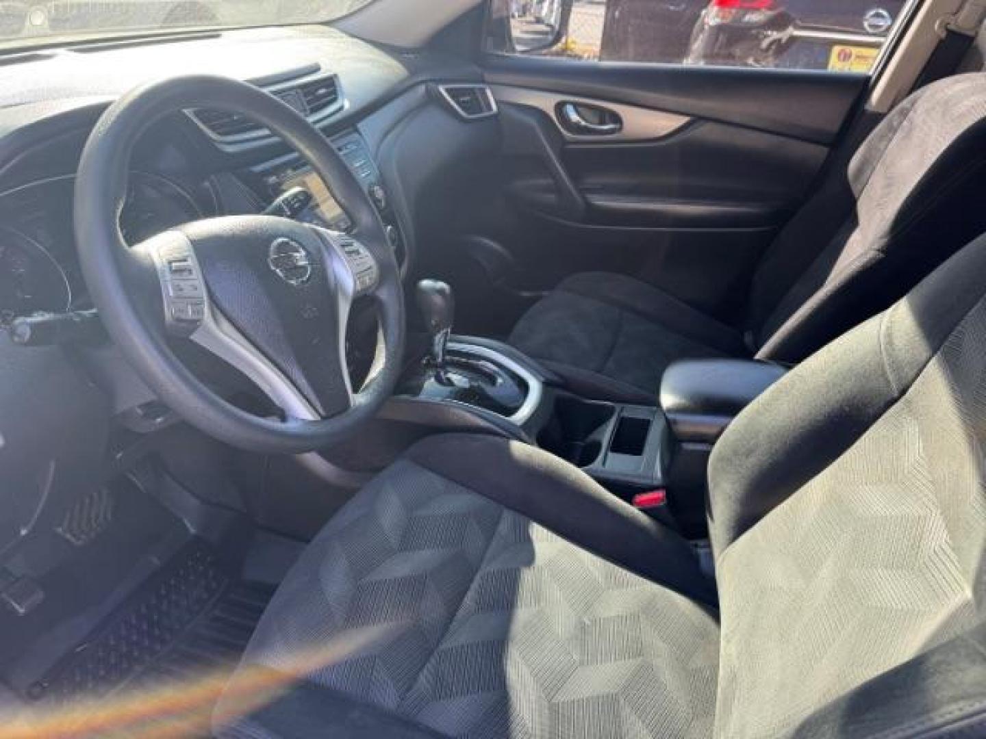 2014 White Nissan Rogue S 2WD (5N1AT2MT1EC) with an 2.5L L4 DOHC 16V engine, Continuously Variable Transmission transmission, located at 1806 Veterans Memorial Hwy SW, Austell, GA, 30168, (770) 944-9558, 33.817959, -84.606987 - Photo#6