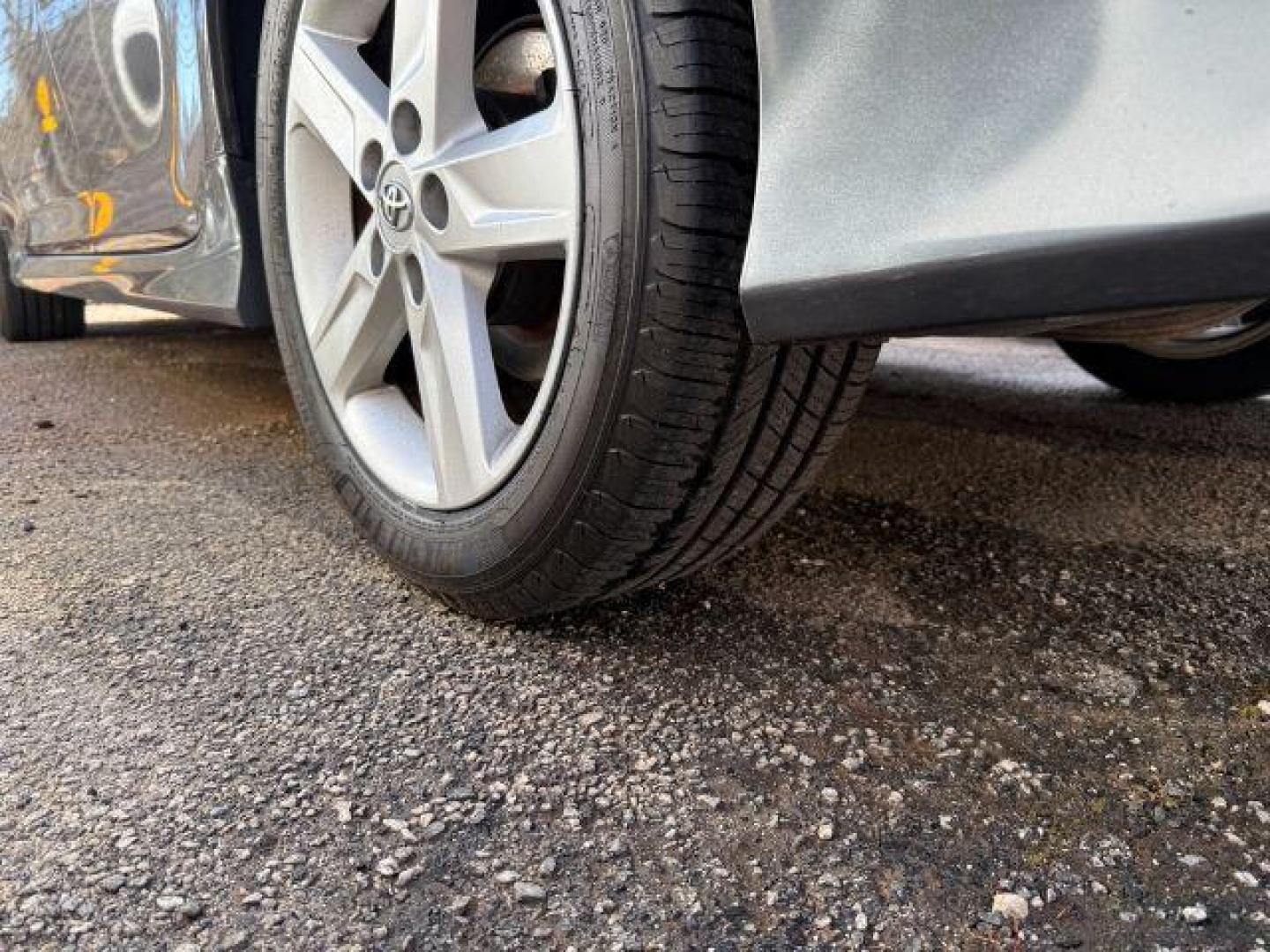 2013 Gray Toyota Camry SE (4T1BF1FK5DU) with an 2.5L L4 DOHC 16V engine, 6-Speed Automatic transmission, located at 1806 Veterans Memorial Hwy SW, Austell, GA, 30168, (770) 944-9558, 33.817959, -84.606987 - Photo#16