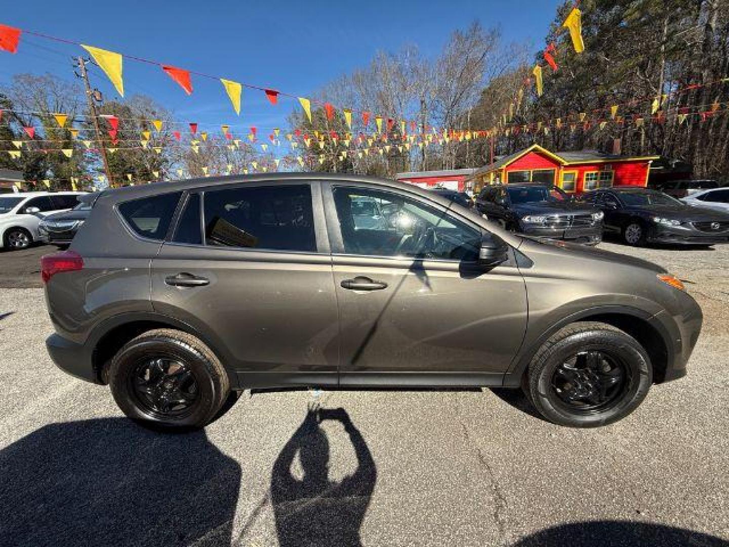 2015 Gray Toyota RAV4 LE FWD (2T3ZFREV6FW) with an 2.5L L4 DOHC 16V engine, 6-Speed Automatic transmission, located at 1806 Veterans Memorial Hwy SW, Austell, GA, 30168, (770) 944-9558, 33.817959, -84.606987 - Photo#8