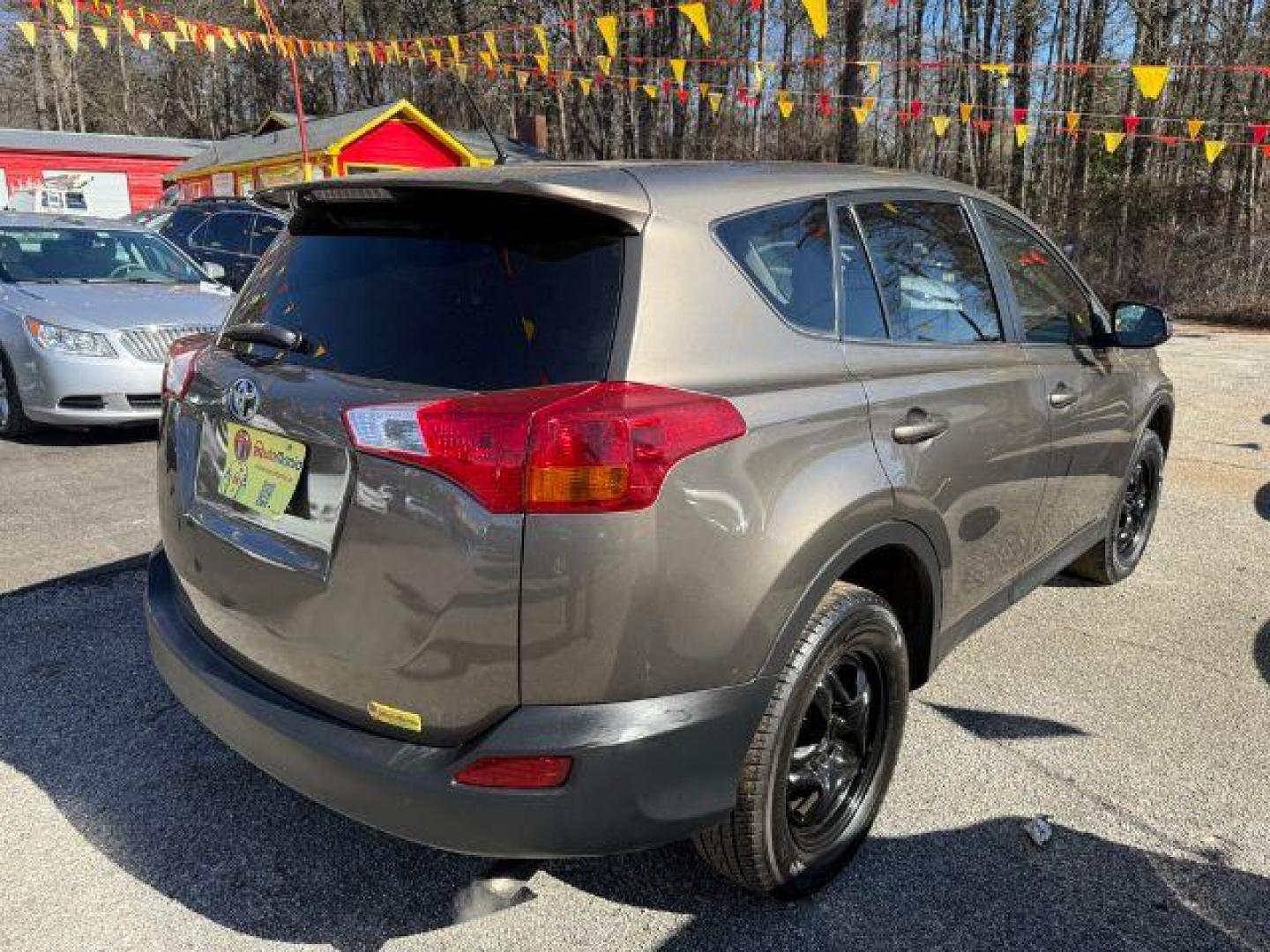 2015 Gray Toyota RAV4 LE FWD (2T3ZFREV6FW) with an 2.5L L4 DOHC 16V engine, 6-Speed Automatic transmission, located at 1806 Veterans Memorial Hwy SW, Austell, GA, 30168, (770) 944-9558, 33.817959, -84.606987 - Photo#6