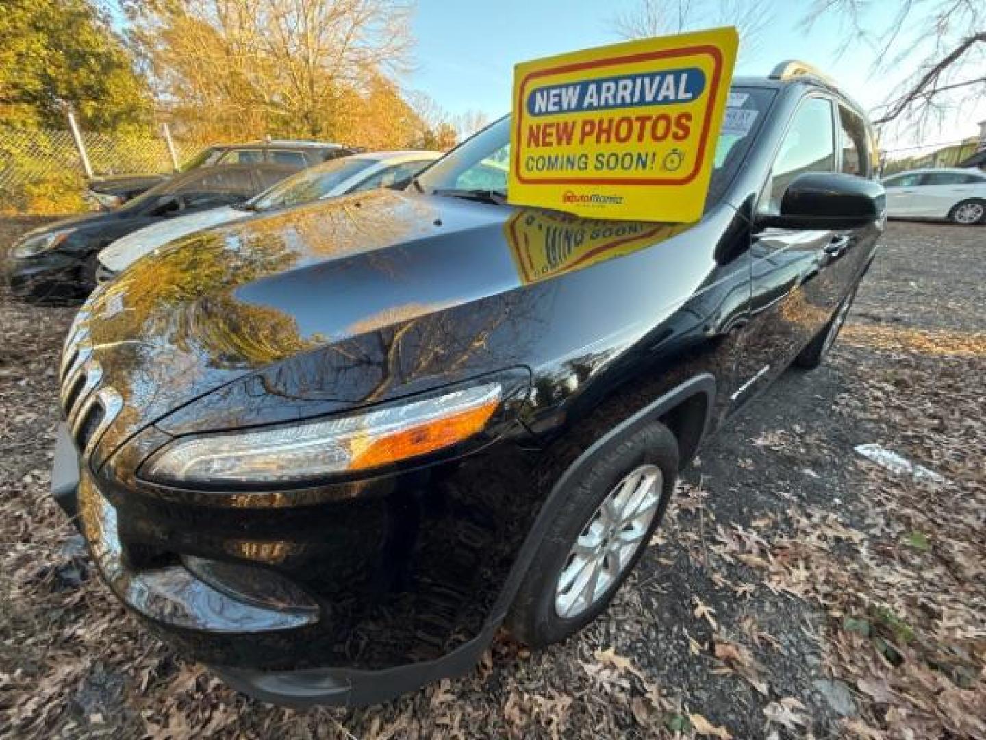 2017 Black Jeep Cherokee Latitude FWD (1C4PJLCB2HW) with an 2.4L L4 DOHC 16V engine, 9-Speed Automatic transmission, located at 1806 Veterans Memorial Hwy SW, Austell, GA, 30168, (770) 944-9558, 33.817959, -84.606987 - Photo#0