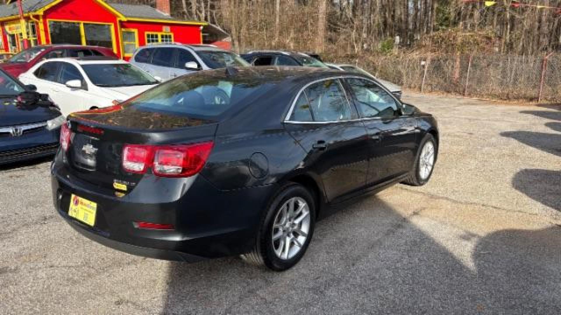 2014 Gray Chevrolet Malibu 1LT (1G11C5SL4EF) with an 2.5L L4 DOHC 16V engine, 6-Speed Automatic transmission, located at 1806 Veterans Memorial Hwy SW, Austell, GA, 30168, (770) 944-9558, 33.817959, -84.606987 - Photo#3