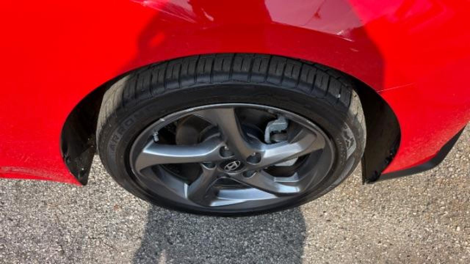 2019 Red Hyundai Veloster 2.0 6A (KMHTG6AF7KU) with an 2.0L L4 DOHC 16V engine, 6-Speed Automatic transmission, located at 1806 Veterans Memorial Hwy SW, Austell, GA, 30168, (770) 944-9558, 33.817959, -84.606987 - Photo#18