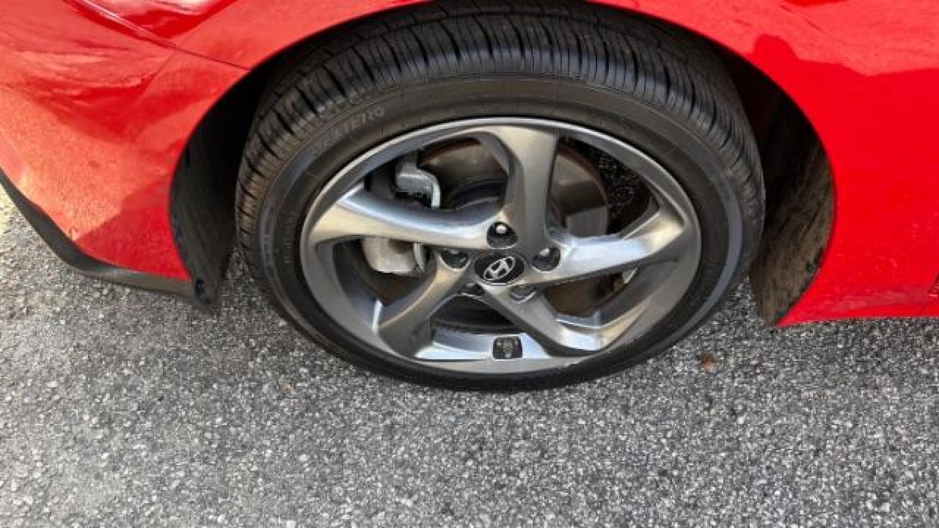 2019 Red Hyundai Veloster 2.0 6A (KMHTG6AF7KU) with an 2.0L L4 DOHC 16V engine, 6-Speed Automatic transmission, located at 1806 Veterans Memorial Hwy SW, Austell, GA, 30168, (770) 944-9558, 33.817959, -84.606987 - Photo#20