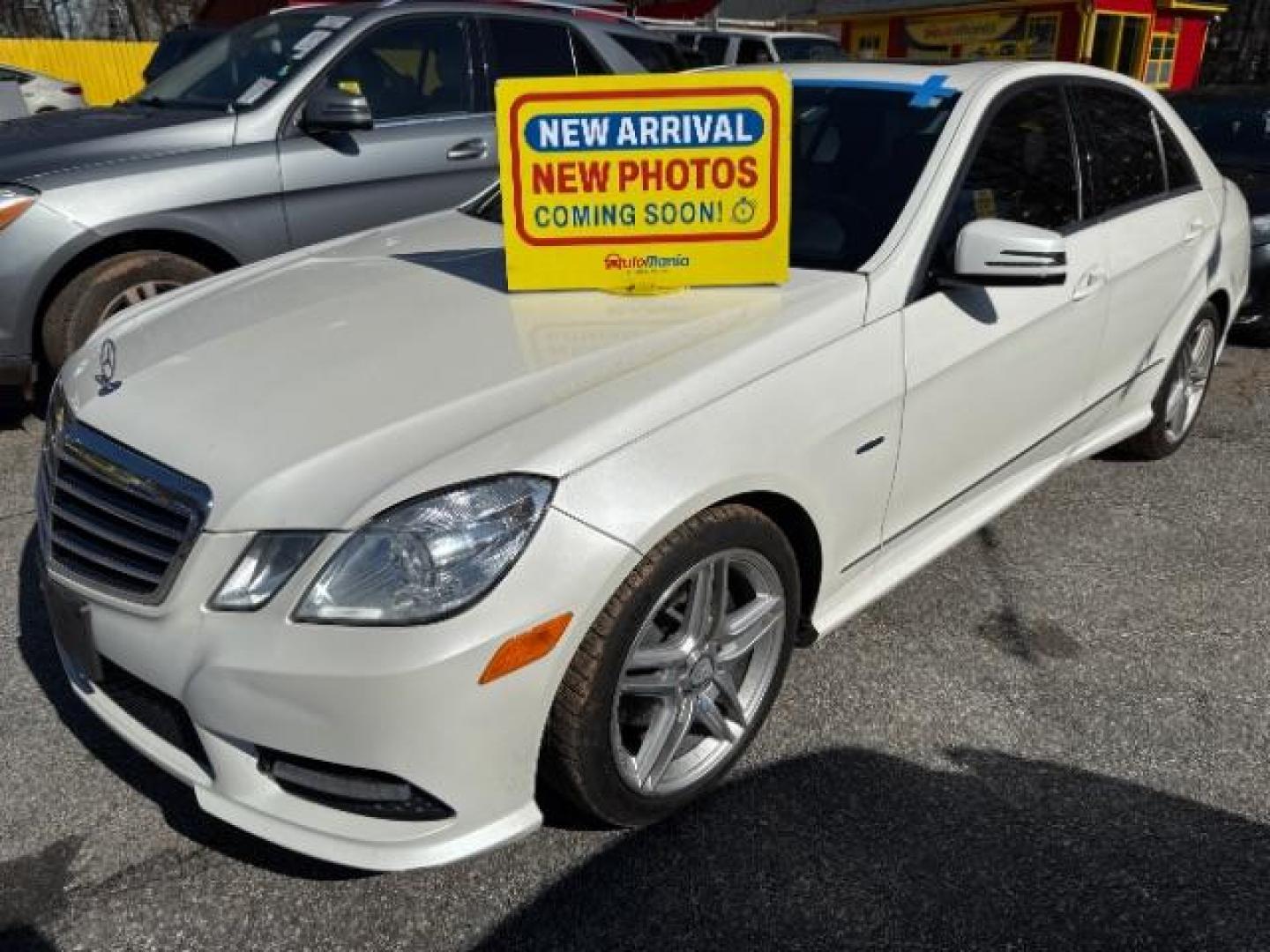 2012 White Mercedes-Benz E-Class E350 Sedan (WDDHF5KB0CA) with an 3.5L V6 DOHC 24V engine, 7-Speed Automatic transmission, located at 1806 Veterans Memorial Hwy SW, Austell, GA, 30168, (770) 944-9558, 33.817959, -84.606987 - Photo#0