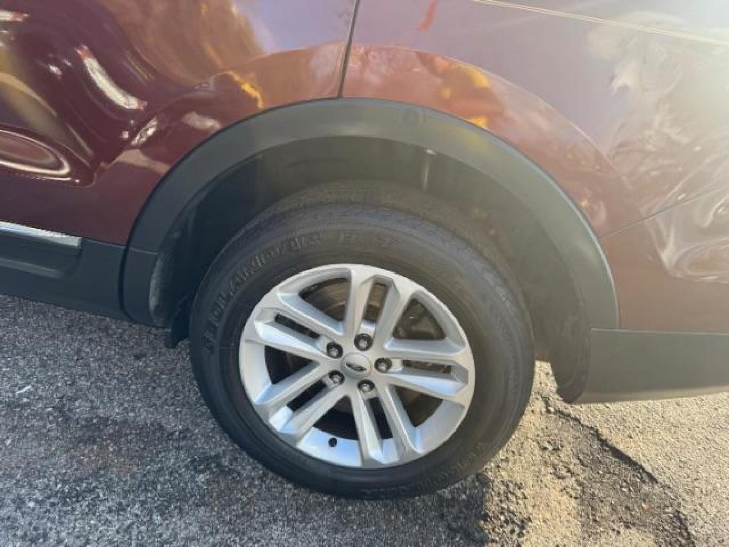 2015 Maroon Ford Explorer XLT 4WD (1FM5K8D80FG) with an 3.5L V6 DOHC 24V engine, 6-Speed Automatic transmission, located at 1806 Veterans Memorial Hwy SW, Austell, GA, 30168, (770) 944-9558, 33.817959, -84.606987 - Photo#24