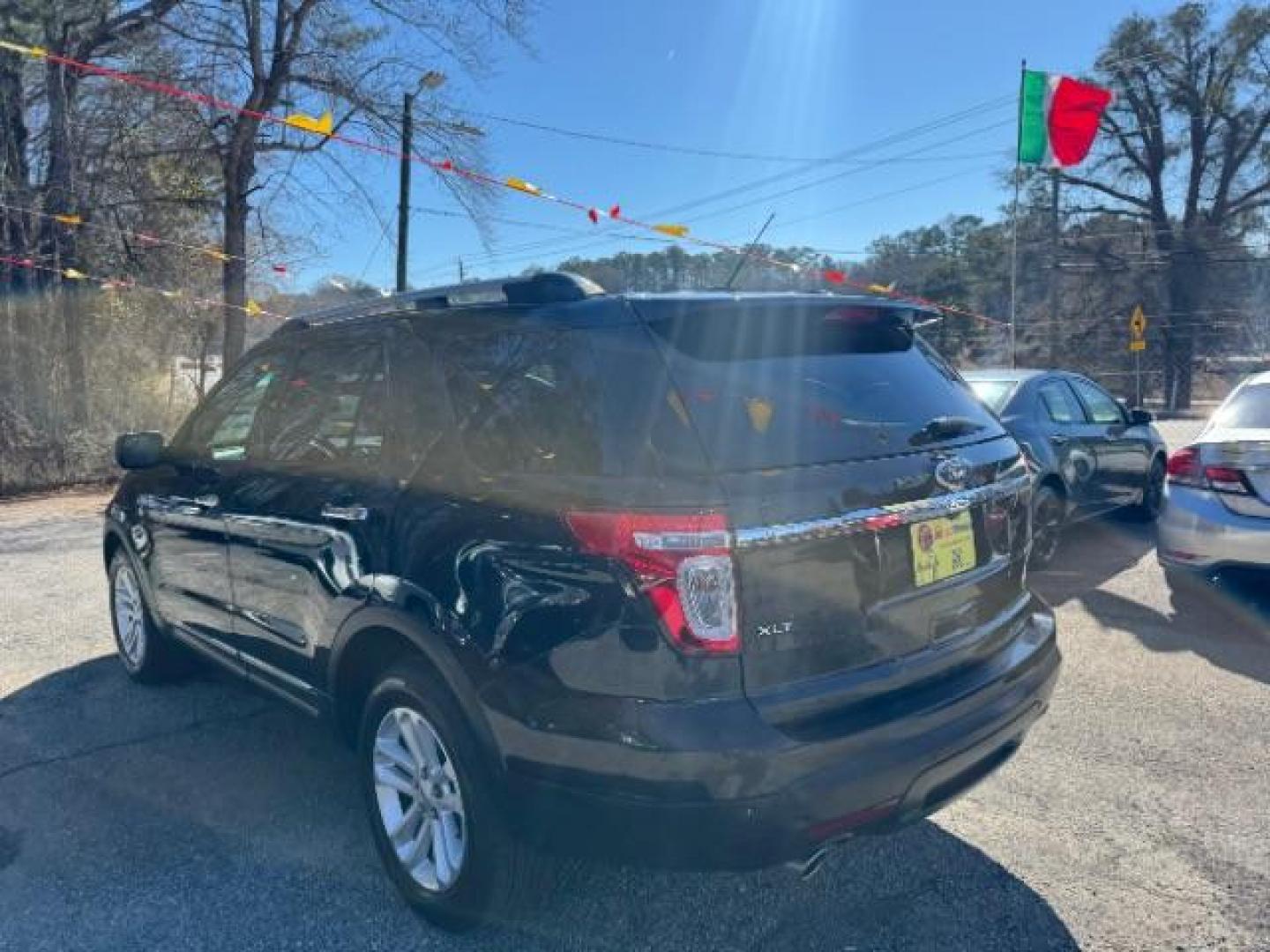 2013 Black Ford Explorer XLT (1FM5K7D87DG) with an 3.5L V-6 DOHC engine, located at 1806 Veterans Memorial Hwy SW, Austell, GA, 30168, (770) 944-9558, 33.817959, -84.606987 - Photo#6