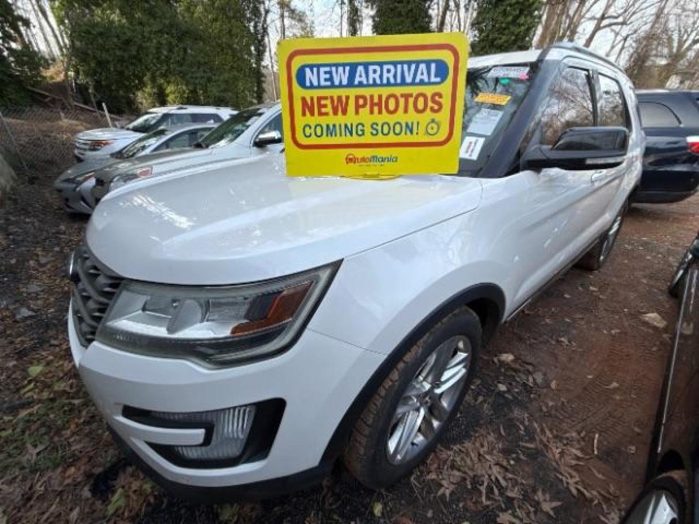 2017 White Ford Explorer XLT (1FM5K7D85HG) , located at 1806 Veterans Memorial Hwy SW, Austell, GA, 30168, (770) 944-9558, 33.817959, -84.606987 - Photo#0