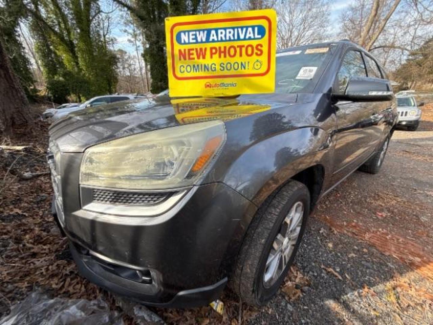 2013 Gray GMC Acadia SLT (1GKKRRKD5DJ) , located at 1806 Veterans Memorial Hwy SW, Austell, GA, 30168, (770) 944-9558, 33.817959, -84.606987 - Photo#0